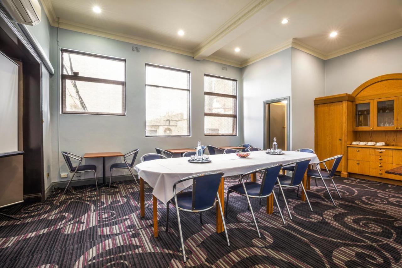 Nightcap At Skyways Hotel Melbourne Buitenkant foto